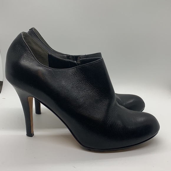 Cole Haan Ankle Boot/Heels Size 8.5B - Picture 4 of 6